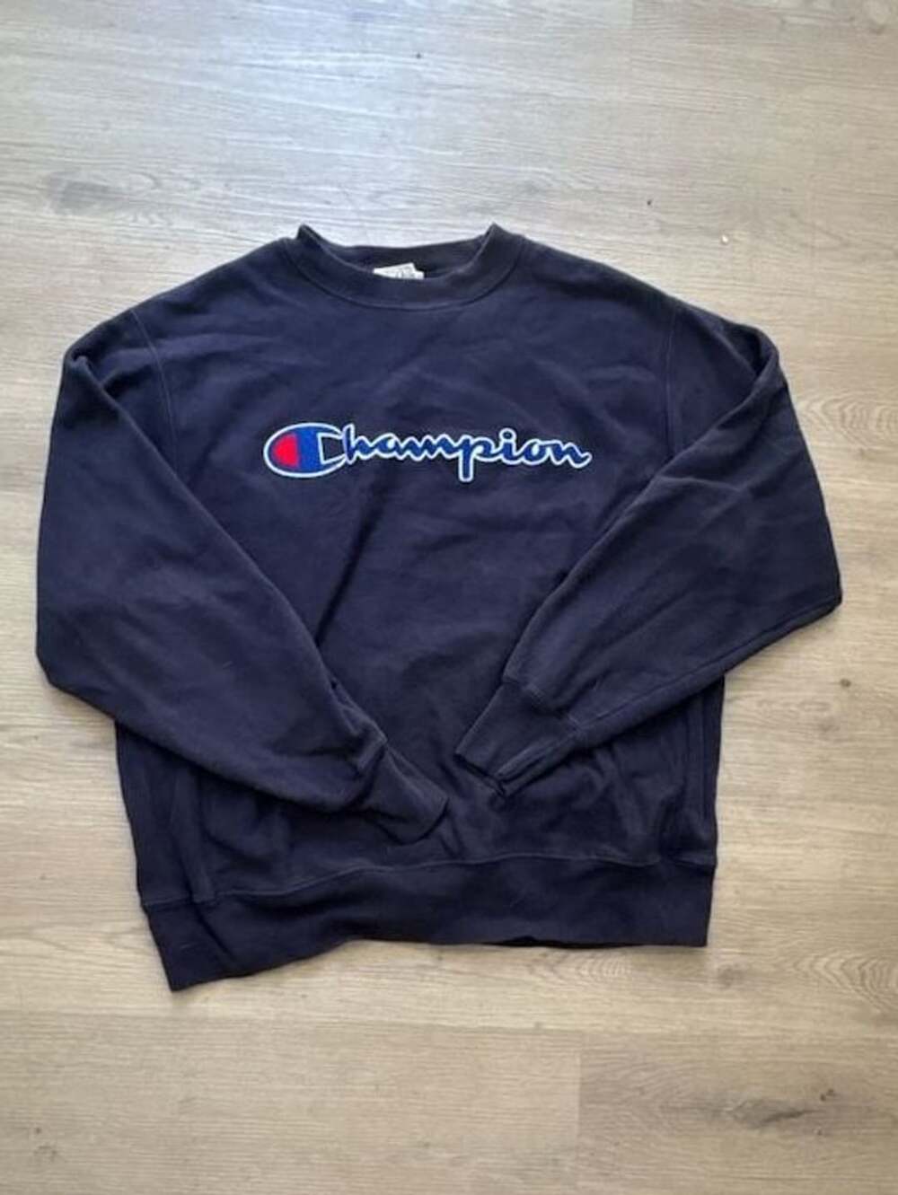 Champion Reverse Weave Navy Crewneck Sweatshirt Large Spellout Patch